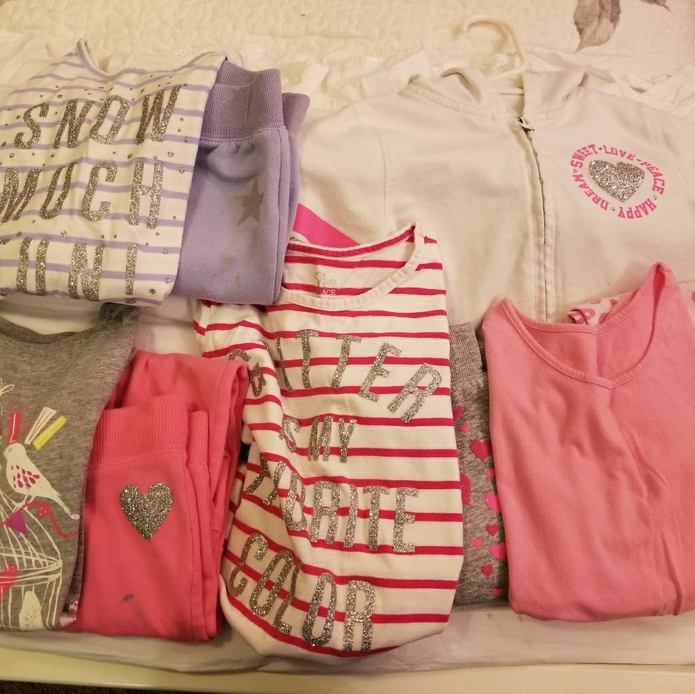 Sweatsuit/jogging suit sets